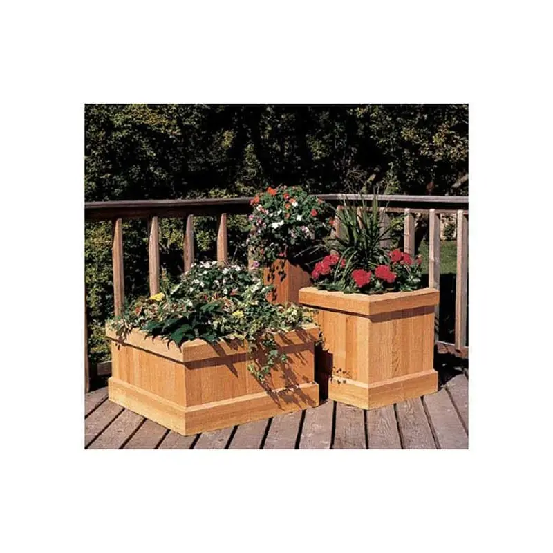 Woodworking Project Paper Plan to Build Trio of Cedar Planters