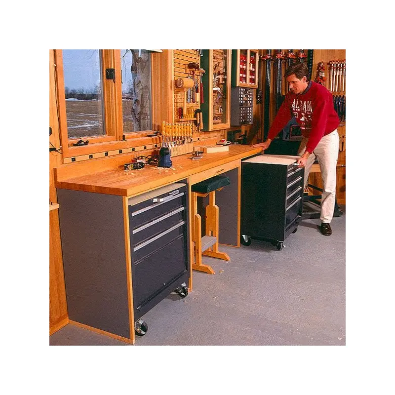 Woodworking Project Paper Plan to Build Space-Saving Workbench