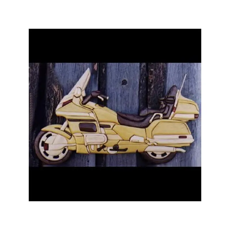 Wings of Gold Intarsia Pattern